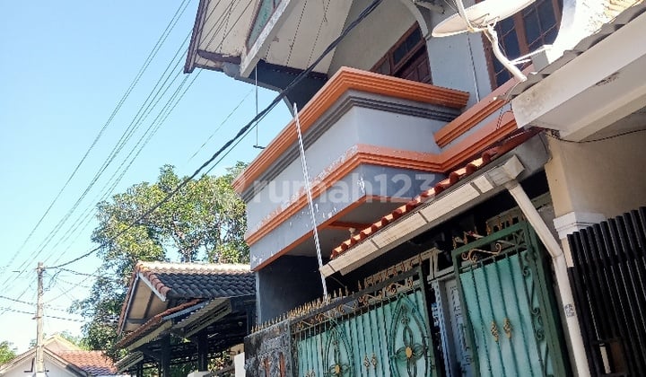 Rumah 2 Lantai Dkt RS,sekolah & Perkantoran