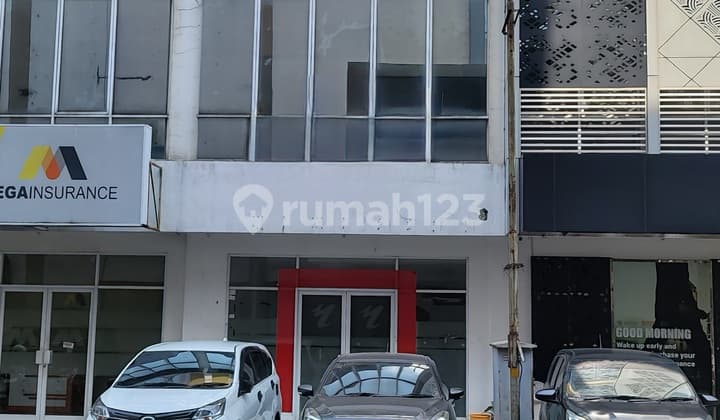 pusat bisnis di csb mall yang strategis dan ramai