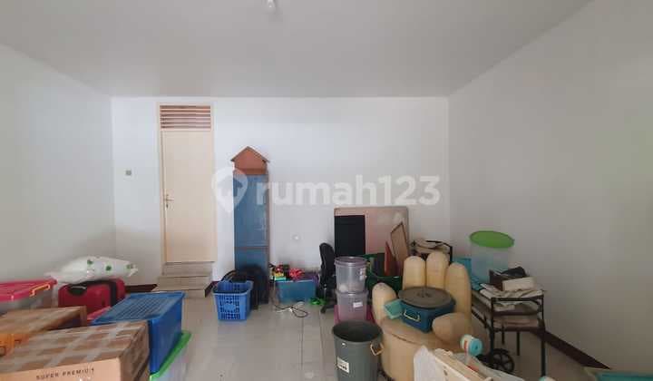 For Sale Rumah Bagus Strategis Siap Huni Ada 2 Lantai di Bintaro Sektor 9
