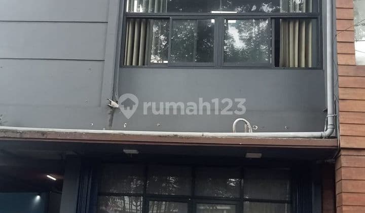 Ruko Siap Pakai di Ruko Emerald Boulevard Jombang Tangerang Selatan