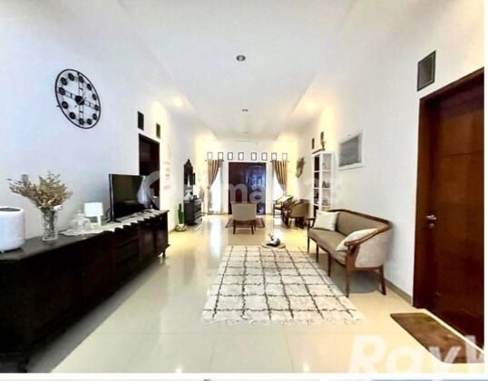 Hot Sale Rumah Bagus Mewah Unik Siap Huni di Bintaro