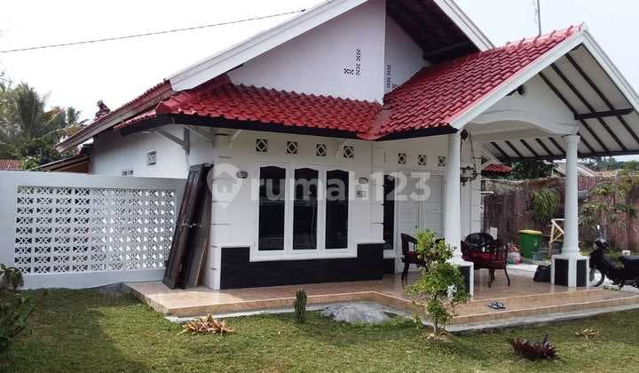 Rumah Halaman Luas. Jl. Gunung Jaya. Cisaat Dket Pesantren Al Ma tuq