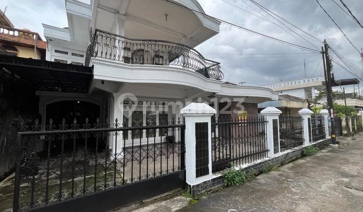 Rumah, 2 Lantai, Jl. Trikora. Lorong Harisan, Demang. (Sebelah Rs Bunda Palembang)