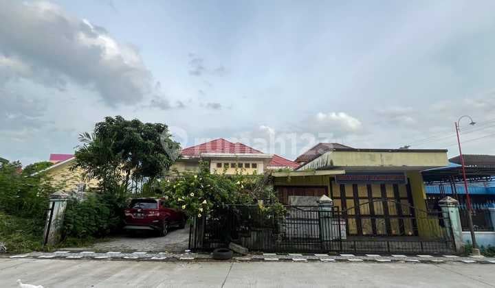 Rumah Besar komplek prevab segiri, samarinda