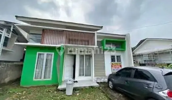 For Sale Victoria Park Housing. Flower Garden. Palembang