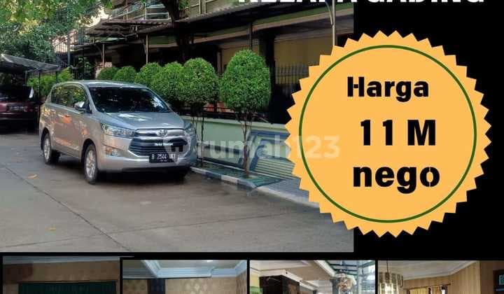 Dijual Rumah Luas Dekat Tol dan Mal Kgm Kelapa Gading Siap Huni