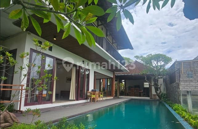 Dijual Villa di Semer Kuta Tradisional Artistik