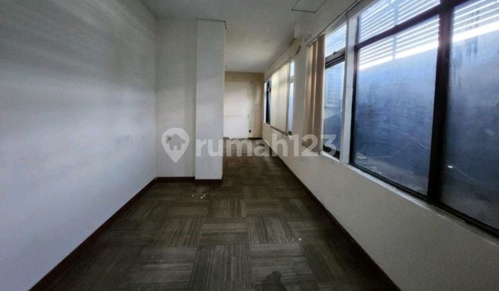 Disewa Tempat Terbaik Utk Showroom/Bank Dl