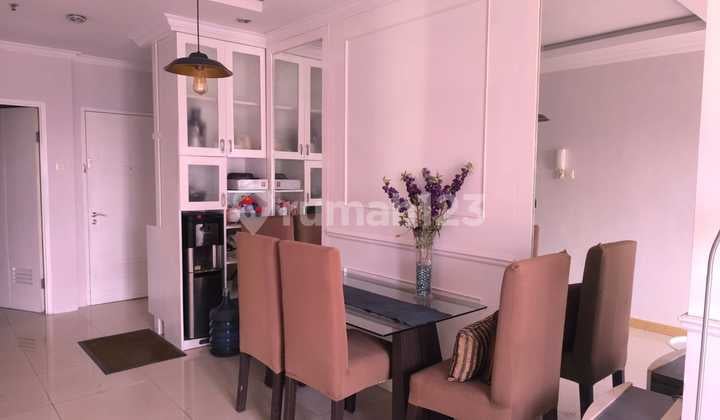 Disewakan Apartemen 3+1bedroom Cosmo Mansion Area Thamrin Full Furnished