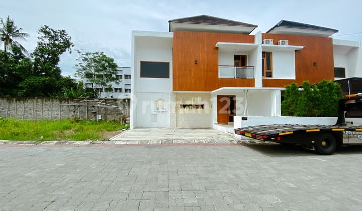 Perumahan Mewah, Ready Siap Huni di Pingir Jalan Besar Wedomartani