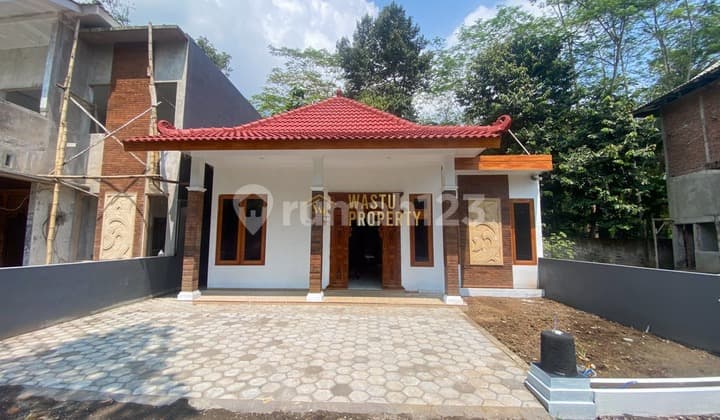 Rumah Etnik di Borobudur, Indent dan Dalam Cluster One Gate