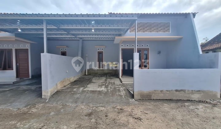 Rumah Baru 400 Jutaan di Mini Cluster Jogja - Desain Minimalis & Siap Huni