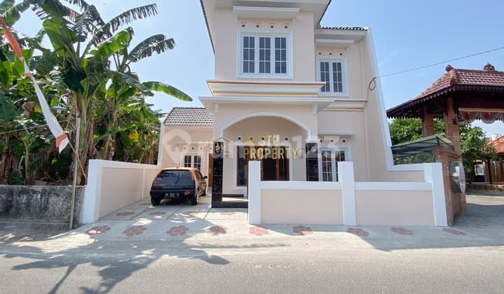 Rumah Desain Klasik Modern, Akses Jalan Lebar, Harga Promo Siap Huni!