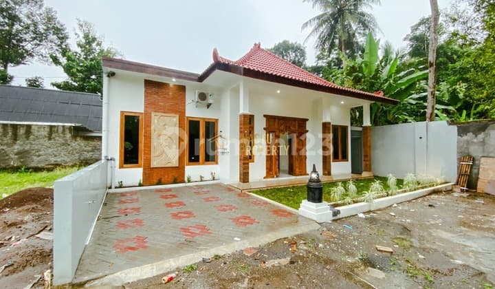 Rumah Desain Etnik Semi Homestay di Borobudur Magelang
