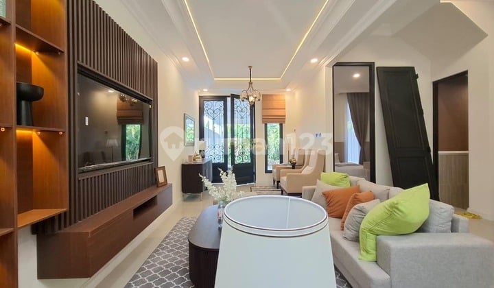 Rumah Classic Mewah Dalam Ring Road Maguwoharjo Full Furnish