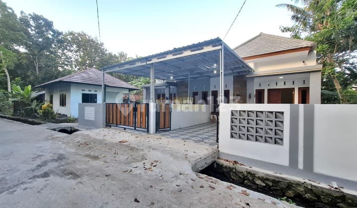 Rumah Baru Siap Huni Tanah Luas Termurah di Prambanan Sleman