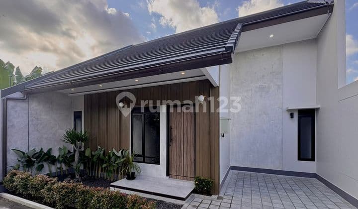 Rumah Termurah Tanah Luas Desain Modern Dekat Jalan Raya Lpmp Kalasan!