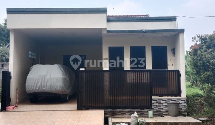 Rumah Pojok Berhalaman Luas Serpong Paradise City