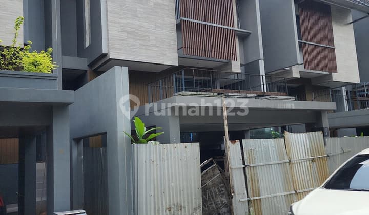For Sale Luxury House - Neat @ BSD Quantis Signature Limited Edition Rare Item