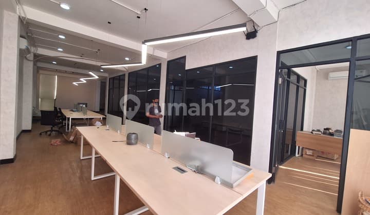 Disewakan Office Space luas 2 Lantai Alam Sutera BSD Tangerang Selatan