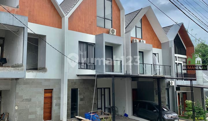 Rumah 3 Lantai Siap Huni Dekat Terminal Transjakarta di Sawangan