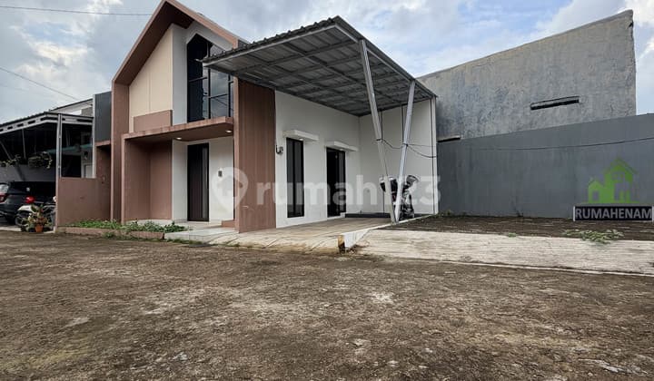 Brand New Ready-to-Occupy House, Land 116 Square Meters, Near Transjakarta Swgn