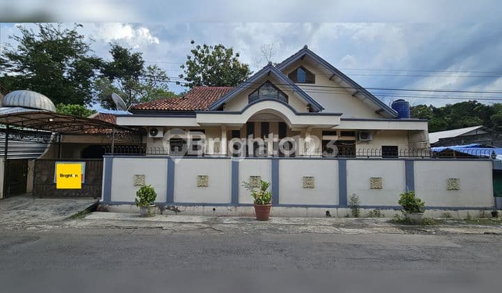 RUMAH ASRI SIAP HUNI DEKAT ALUN-ALUN UNGARAN TIMUR