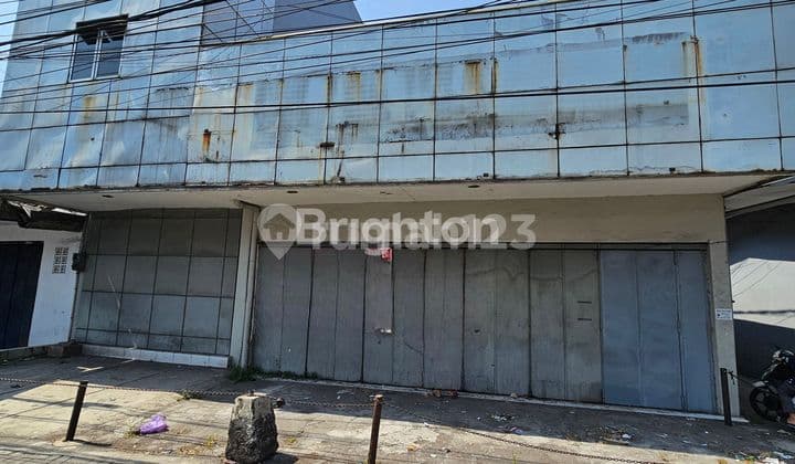 Ruko 2 Lantai, Siap Pakai, Tepi Jalan di Pusat Kota Ungaran