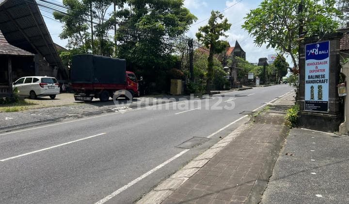 Tanah Premium Jalan Utama Mas Ubud Gianyar Bali