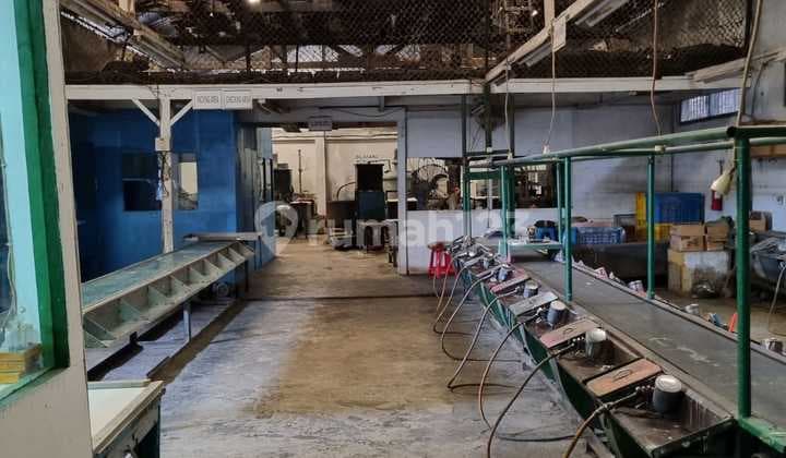 Dijual Ex Pabrik, Letak Dipinggir Jalan Raya Dengan Luas Tanah 220 M2 di Duren Jaya, Bekasi Timur