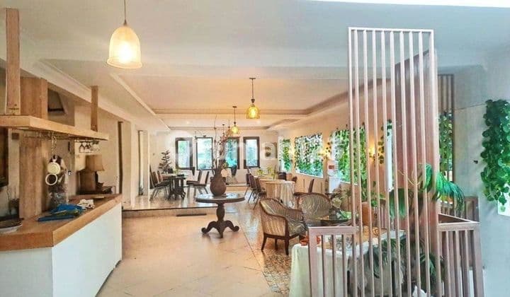 Disewakan Ruang Usaha Shm 2 Lantai Luas 120 M². Cocok Dijadikan Cafe/ Coffee Shop/ Bake Shop. Area Komersil Samping Hotel Daerah Riau, Kota Bandung