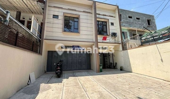 Dijual Ruko Baru Shm 3 Lantai Luas 300 M². Siap Pakai Cocok Dijadikan Kantor/ Tempat Usaha Klinik, Showroom, Lembaga Pendidikan, Bank Area Komersil Di Burangrang, Bandung