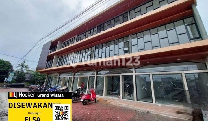 Disewakan Ruko Baru Shm 3 Lantai Luas 160 M² Siap Pakai Cocok Dijadikan Kantor/ Tempat Usaha ( Mini Market / Tempat Bimbel/ Coffee Shop ) Di Mainroad Cikutra Bandung