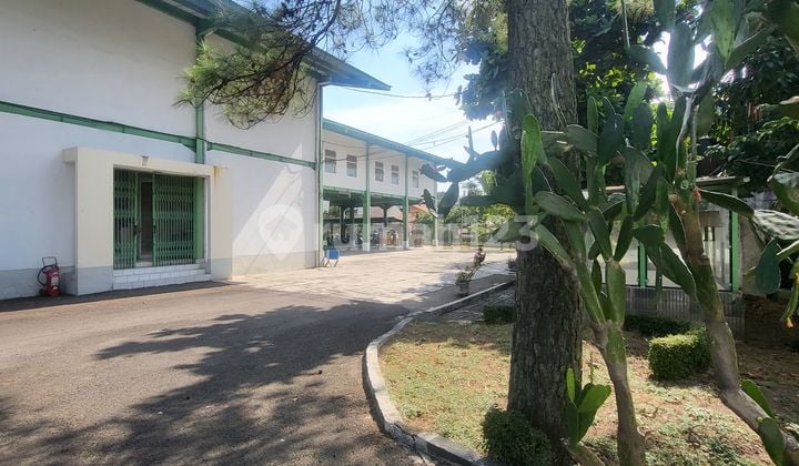 Disewakan Gudang Bagus Siap Pakai Luas 960 M² Akses Container 40 Feet Keamanan 24 Jam Lahan Parkir Luas Bebas Banjir. Keamanan 24 Jam. Di Ujung Berung Gedebage, Kota Bandung Timur