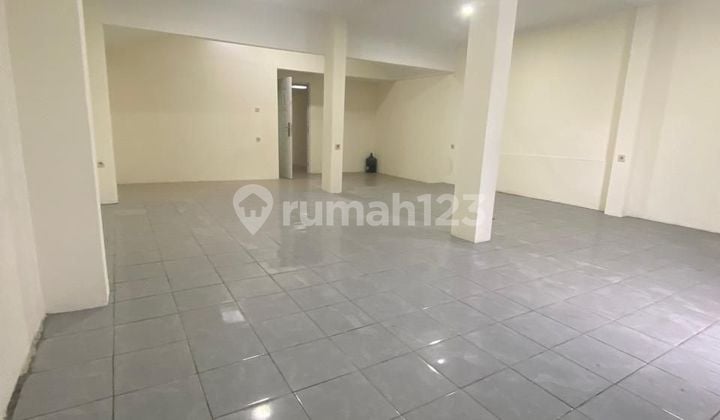 Dijual Ruang Usaha Shm Bagus Luas 105 M² Siap Pakai Hanya 150 Meter Dari Terminal Cicaheum, Kota Bandung
