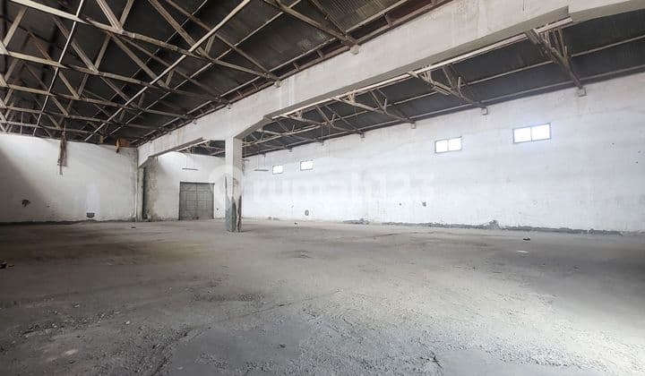 Disewakan Gudang SHM Siap Pakai Luas 813 m² Akses Container 40 Feet Lahan Parkir Sangat Luas Keamanan 24 Jam Free Biaya Keamanan Eks Pabrik Textile Di Jl. A Yani, Cicaheum Bandung Timur
