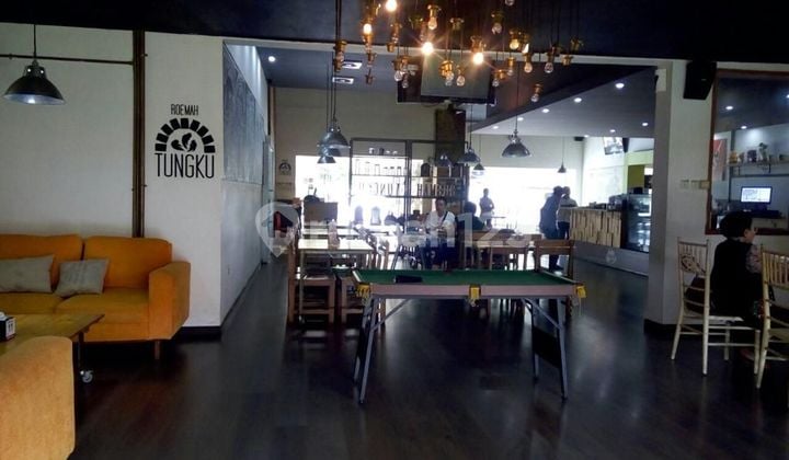 Disewakan Ruang Usaha 1 Lantai Luas 887 M² Dengan Area Parkir Luas Cocok Dijadikan Cafe & Resto Atau Klinik Hanya 6 Menit Menuju Pintu Tol Pasteur, Dekat Rshs, Rsia Hermina Pasteur. Pasir Kaliki Kota Bandung