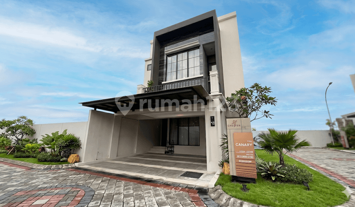 Elite House In Surabaya With Private Clubhouse, Ready To Use!