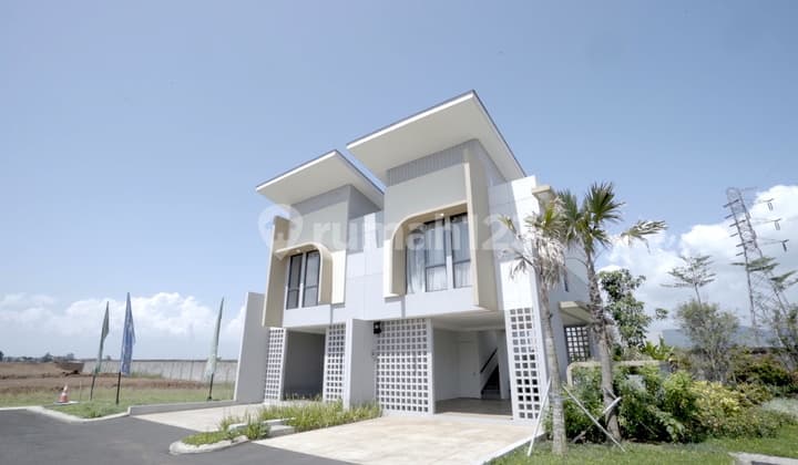 Dijual Rumah Tumbuh 2 Lantai Bagus di Bandung Dekat Telkom University