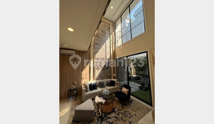 Rumah Cantik Premium di Jakarta Timur Dekat Akses Toll Cocok untuk Keluarga