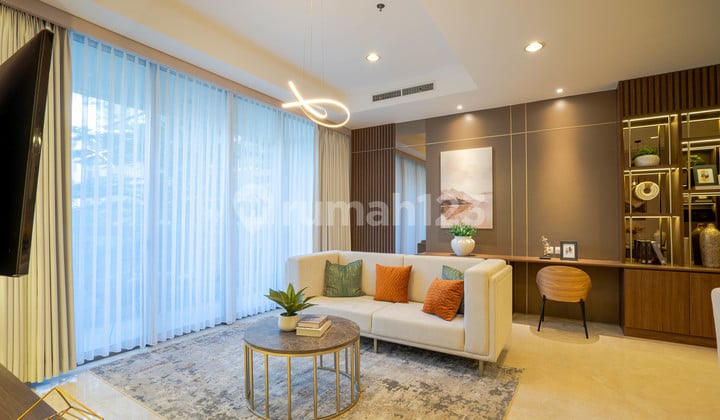 For Sale 3BR Luxury Apartment Near South Jakarta CBD Very Strategic Location