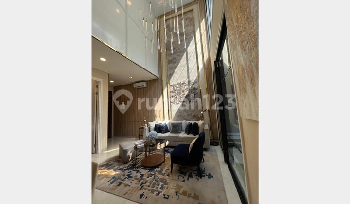 Rumah Bebas Banjir dengan Fasilitas Premium Punya 3 Lantai di Jakarta