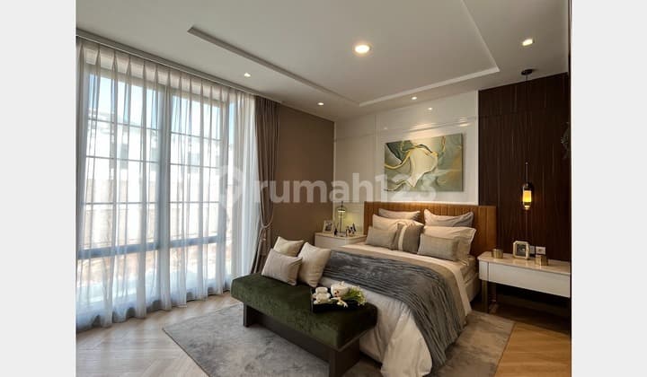 For Sale Elite Luxury House in East Jakarta Near Office Area Flood-Free