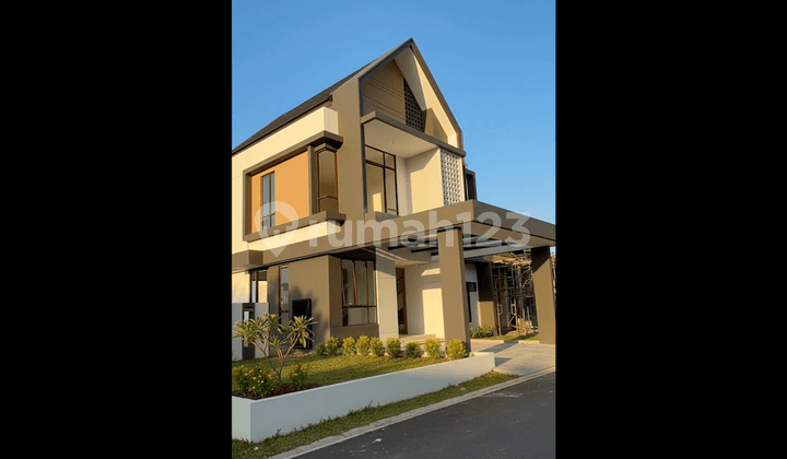 Rumah Luas Mewah 5KT di Batam Dekat Pelabuhan dan Bandara