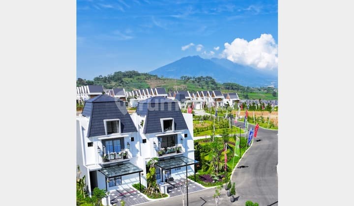 For Sale Premium 2-Story House in the Serene Bogor Area, Strategic Location with Complete Super Facilities
