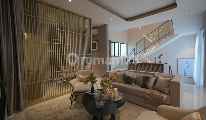 Luxury 3-Story 4-Bedroom House in BSD Near Grand Lucky, ICE, and Qbig