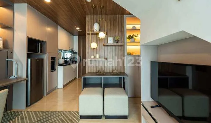 Stylish and Modern Penthouse in Antasari, Complete and Strategic Facilities