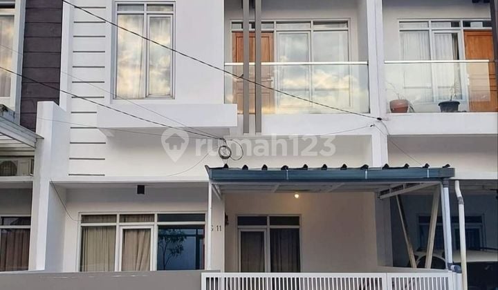 Jual cepat rumah minimalis cantik dalam Cluster di sayap jl Ciwastra