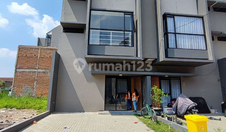 Jual Rumah Baru Gaya Scandinavia di Jl. Palgenep Margahayu Kabupaten Bandung