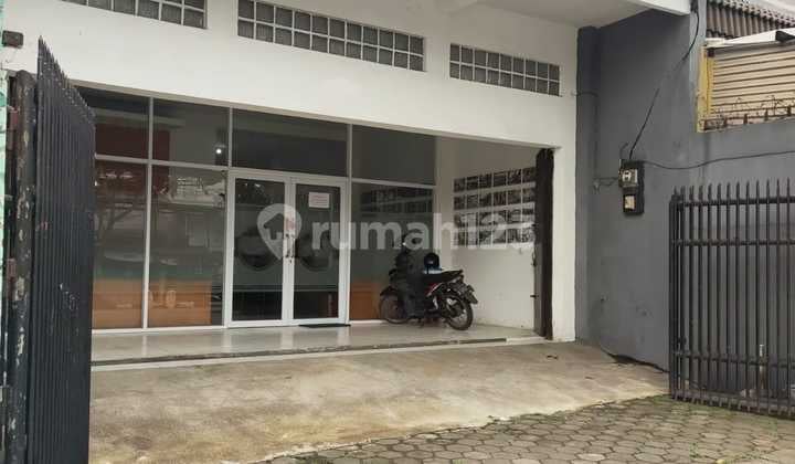 *dijual/disewakan*ruko 2,5 Lantai Di Jalan Raya/main Road Moh. Toha (dekat Komplek Perumahan Mekar Wangi)